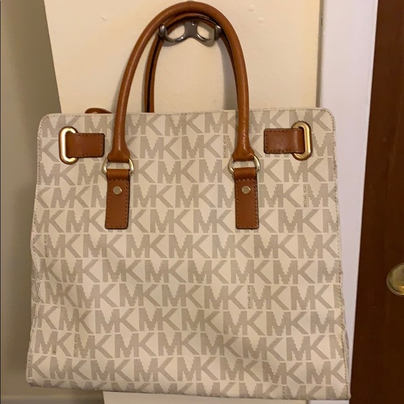 Michael Kors Purse - Picture 2 of 7